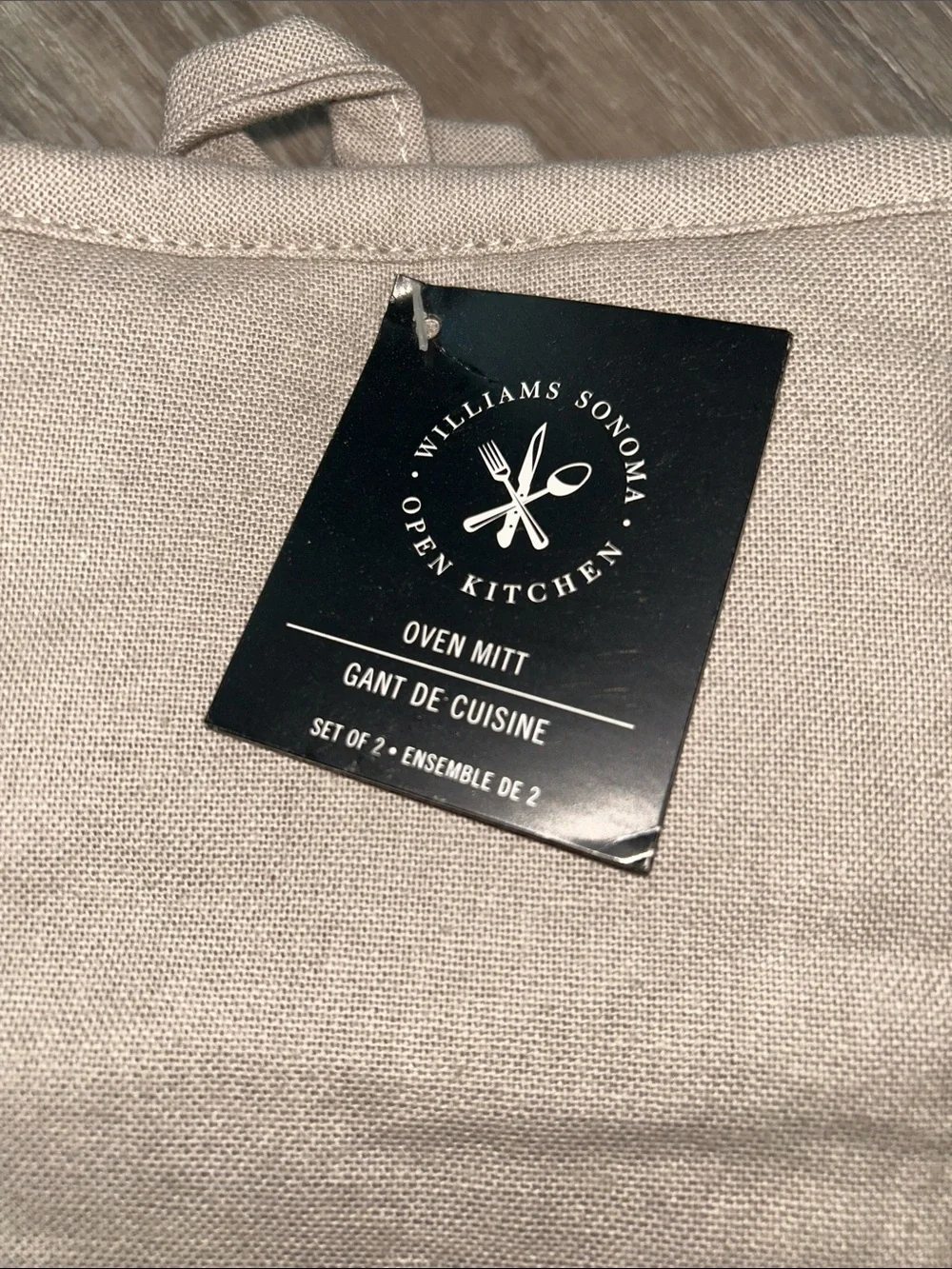 William Sonoma Gray Oven Mitts with Logo Patch